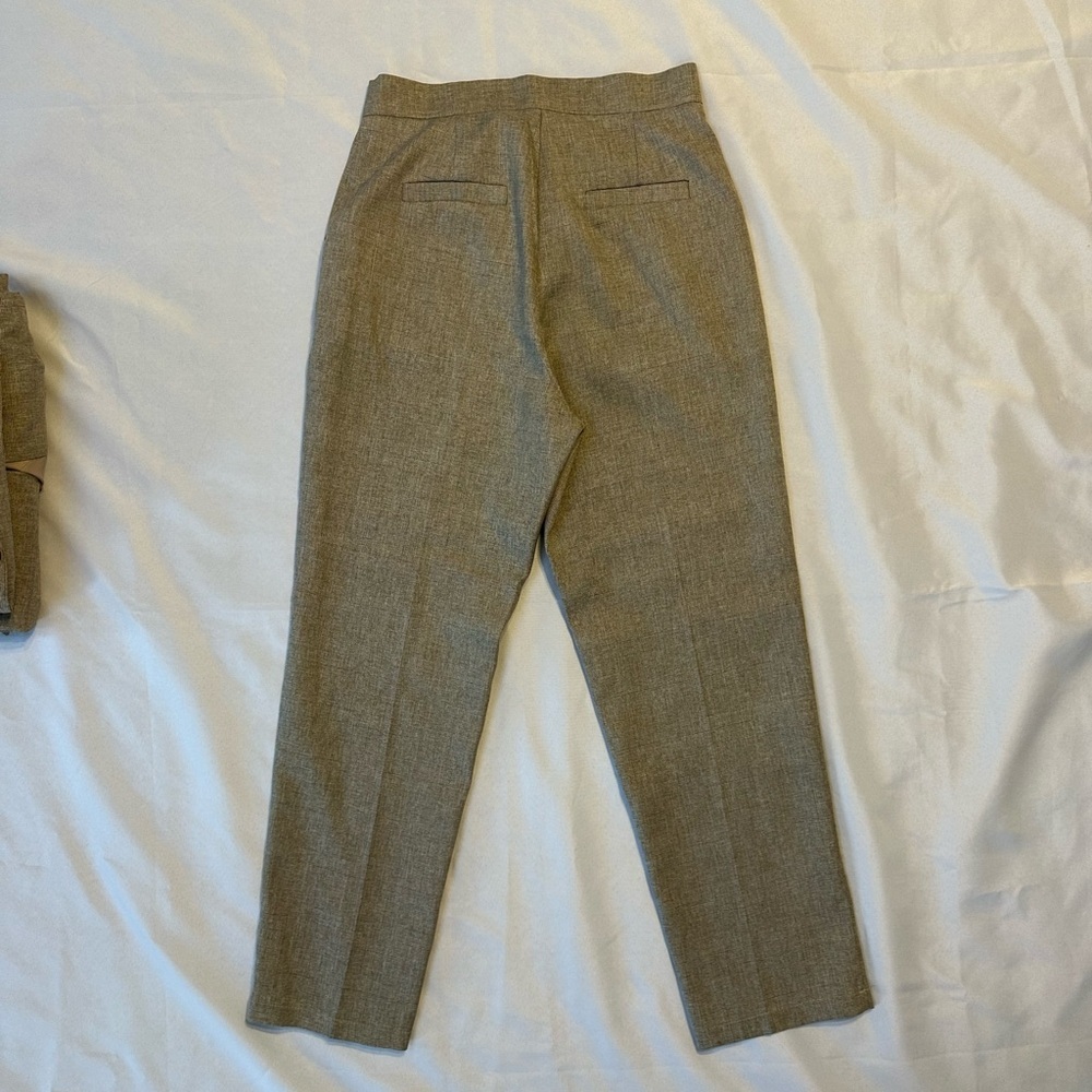 Han Queen Women’s Three Piece Suit - MEDIUM - Picture 16 of 16